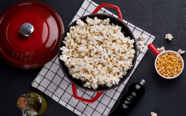 chugunena-tendzhera-s-kapak-hosse-1